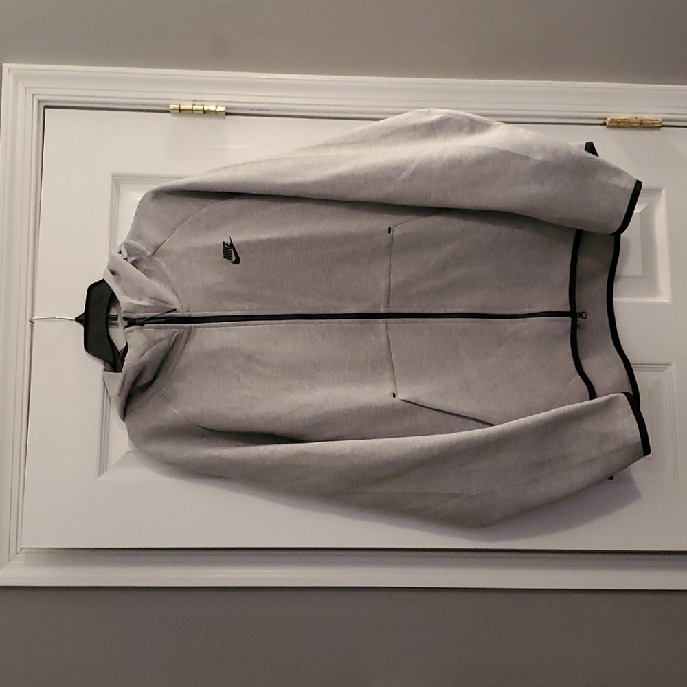 Men’s Nike Tech Hoodie